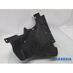 Renault - Megane - Passage de roue