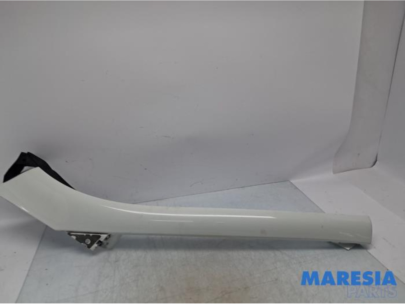 Renault - Grand Scenic - A-pillar cover, left