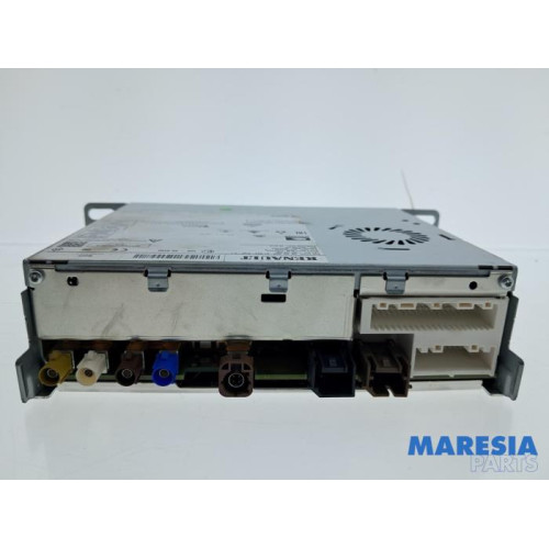 Renault - Clio - Regelunit Multi Media