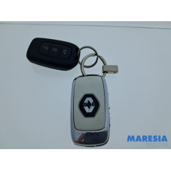 Renault - Clio - Engine management computer