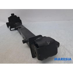 Renault - Megane - Vorderteilstütze