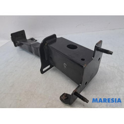 Renault - Megane - Vorderteilstütze