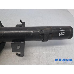 Renault - Megane - Front shock absorber rod, right