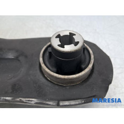 Renault - Megane - Querlenker unten links vorne