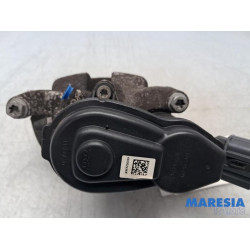 Renault - Megane - Rear brake calliper, right