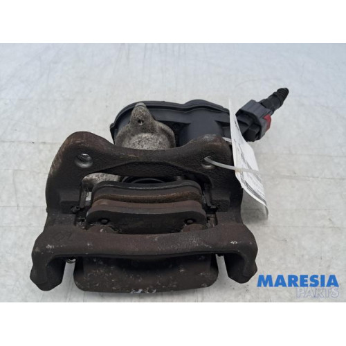 Renault - Megane - Rear brake calliper, right