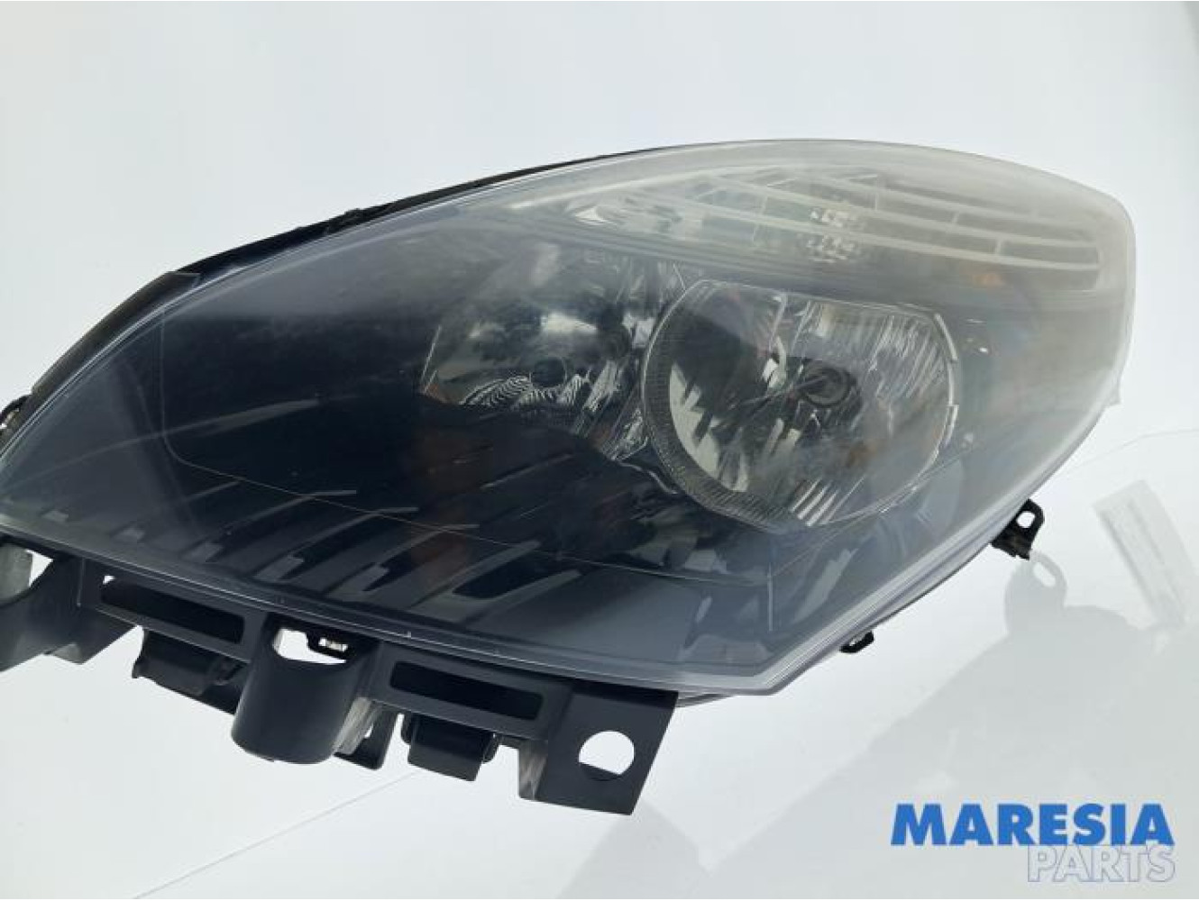 Renault - Grand Scenic - Koplamp links