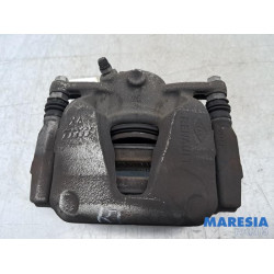 Renault - Megane - Front brake calliper, right