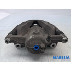 Renault - Megane - Front brake calliper, right