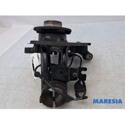 Renault - Megane - Knuckle, front right