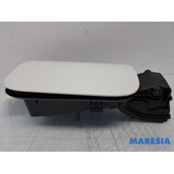 Renault - Megane - Tank cap cover