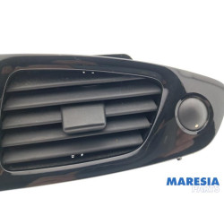 Renault - Grand Scenic - Luchtrooster Dashboard