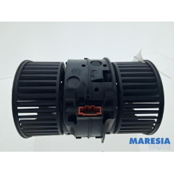 Renault - Grand Scenic - Heating and ventilation fan motor