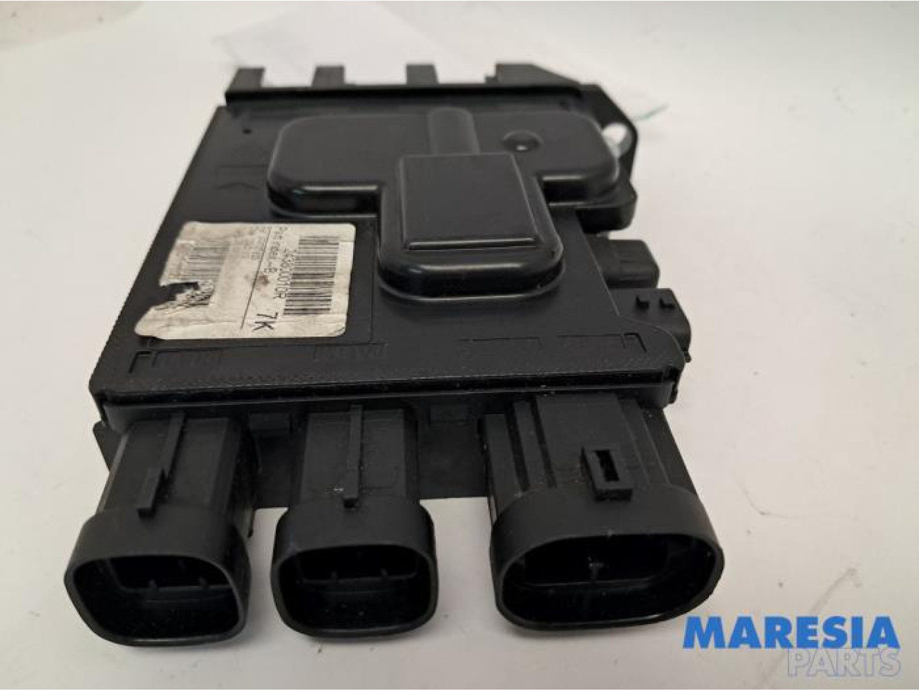 Renault - Megane - Voltage regulator