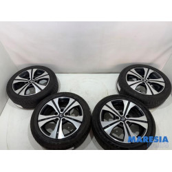 Renault - Grand Scenic - Velgen set + banden