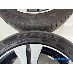 Renault - Grand Scenic - Velgen set + banden