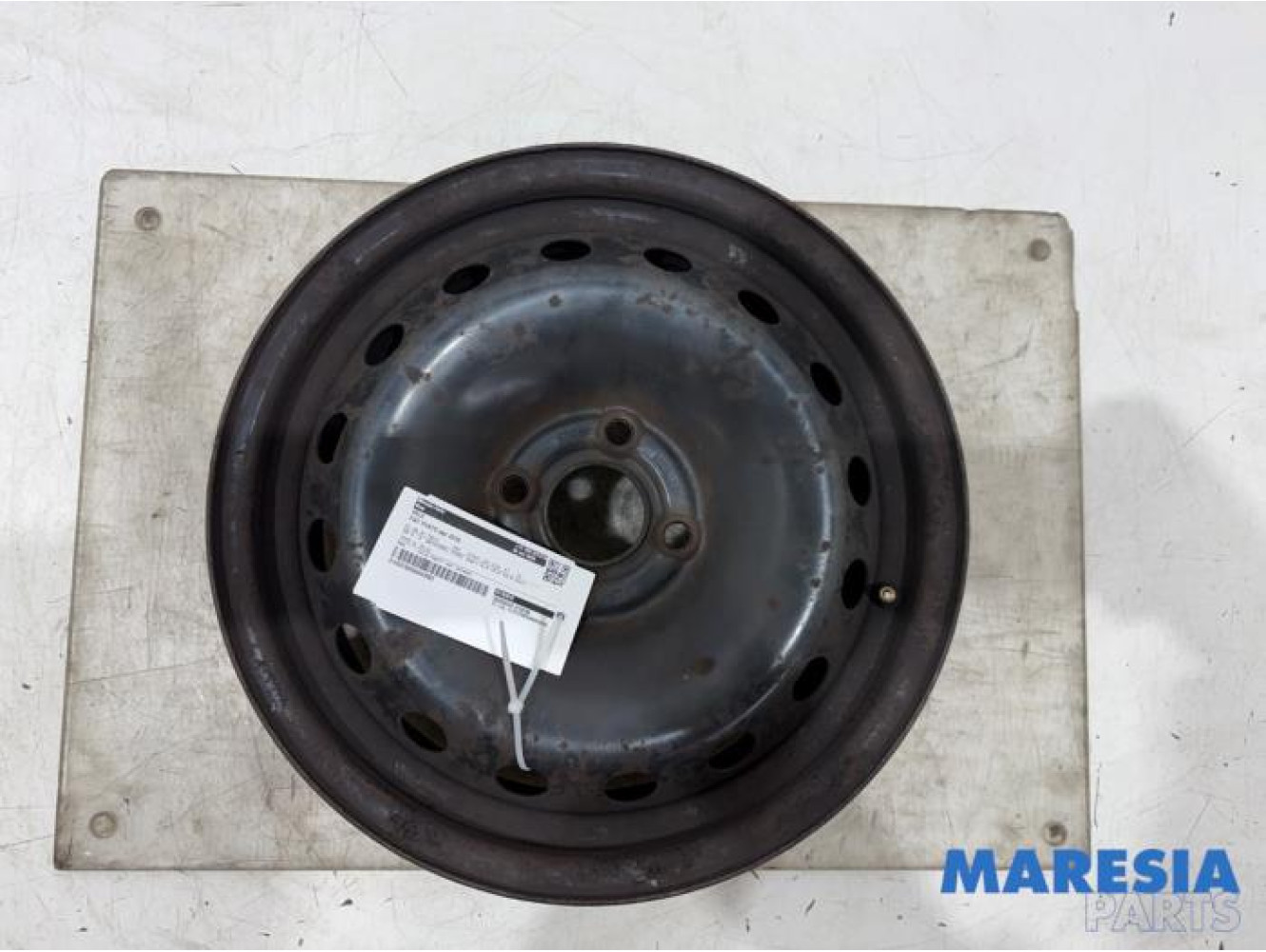 Fiat - Punto - Wheel