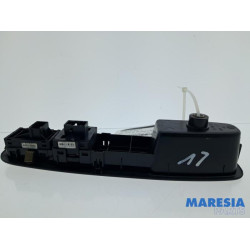 Fiat - Punto - Multi-functional window switch