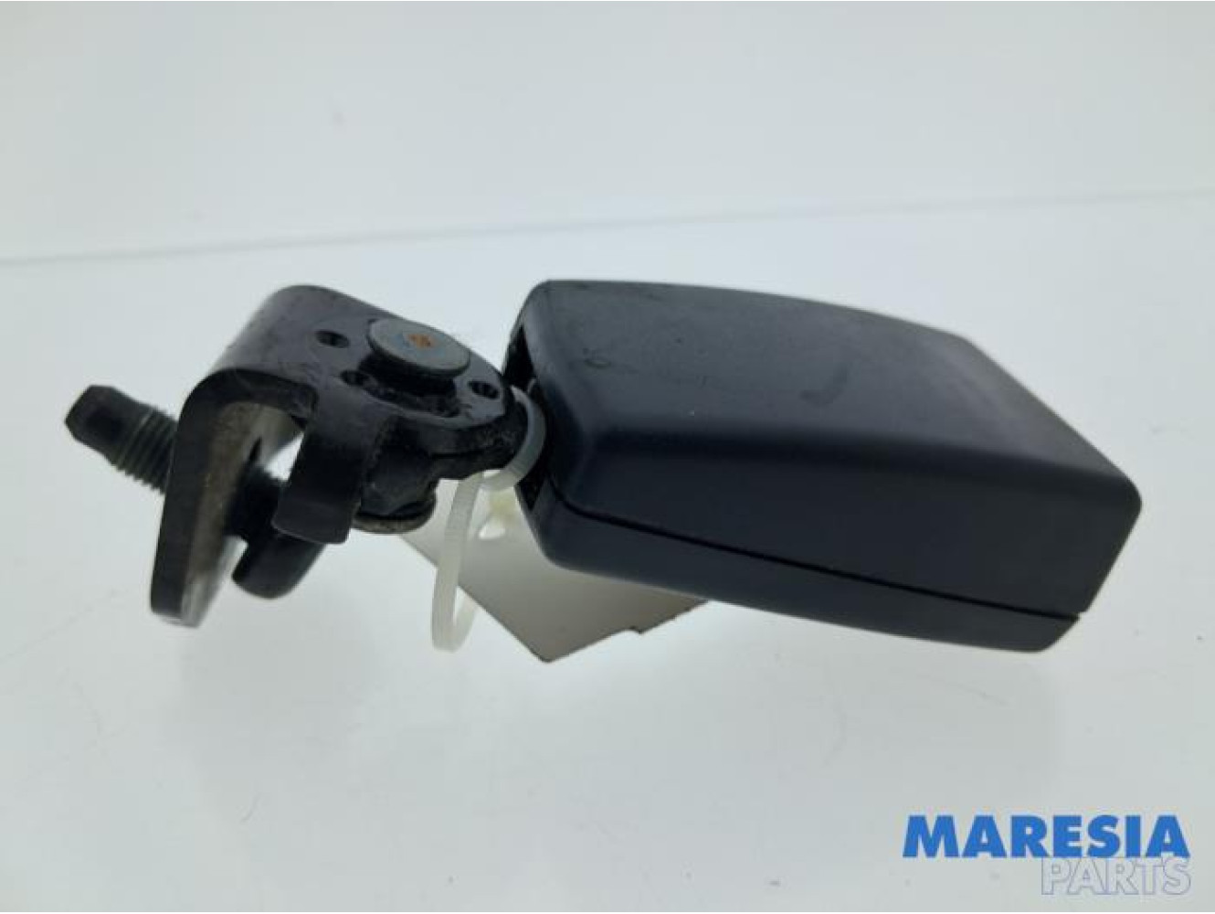 Fiat - Punto - Rear seatbelt buckle, left