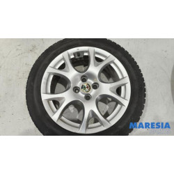 Alfa Romeo - Mito - Sportvelgenset + winterbanden