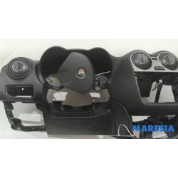 Alfa Romeo - Mito - Airbag set + dashboard