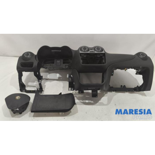 Alfa Romeo - Mito - Airbag set + dashboard