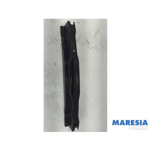 Alfa Romeo - Mito - Stoßstangeträger hinten