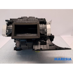 Renault - Captur - Heater housing