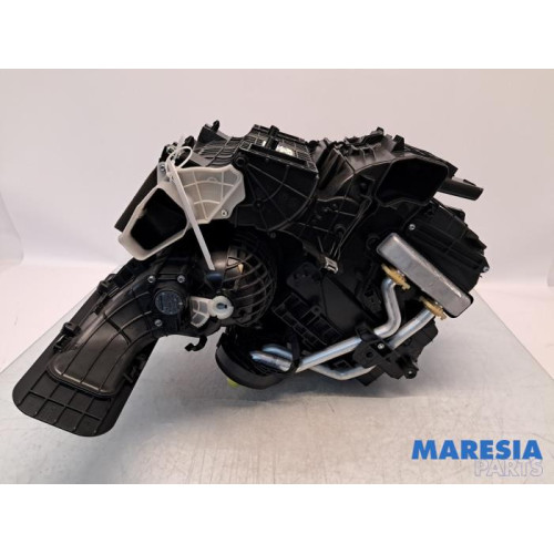 Renault - Captur - Heizgehäuse