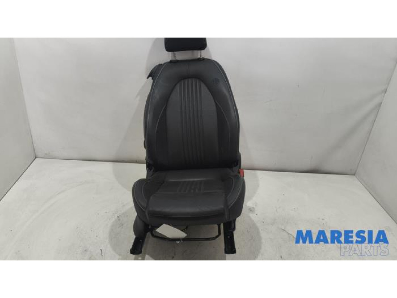 Alfa Romeo - Mito - Stoel rechts