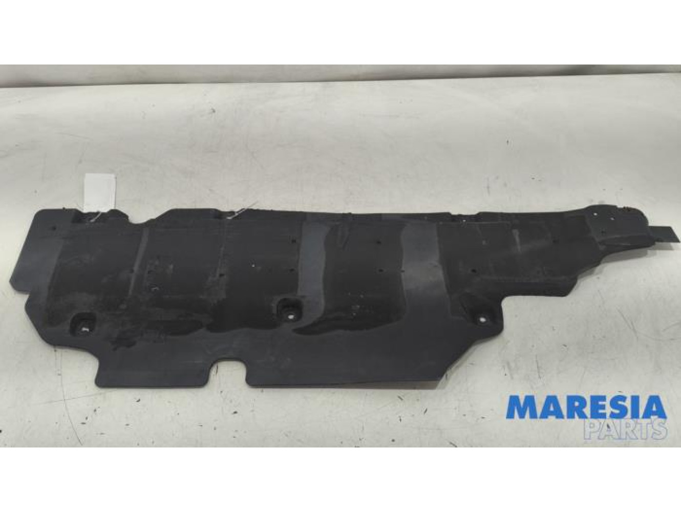 Renault - Captur - Schutzblech Boden