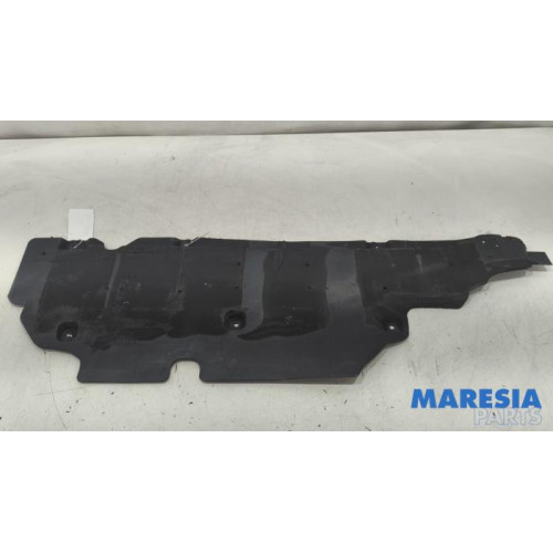 Renault - Captur - Schutzblech Boden