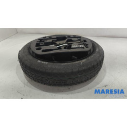 Renault - Captur - Krikset + reservewiel