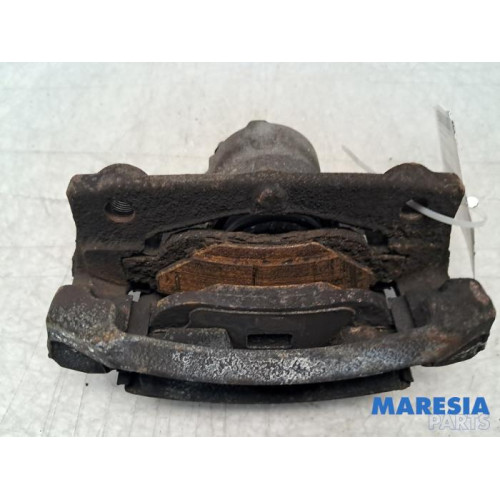 Peugeot - 108 - Remklauw (Tang) links-voor