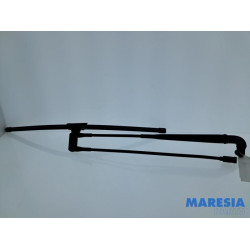 Peugeot - 108 - Scheibenwischerarm vorne