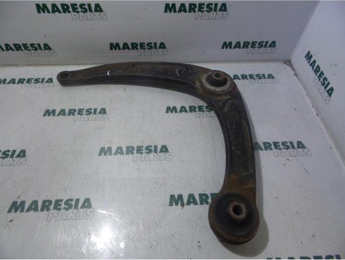 Peugeot - 307 - Front lower wishbone, left
