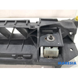 Peugeot - 308 - Plaque de serrure avant