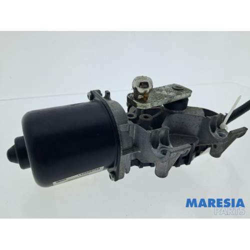 Peugeot - 108 - Front wiper motor