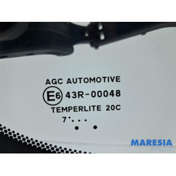 Peugeot - 108 - Portierruit 4Deurs rechts-achter