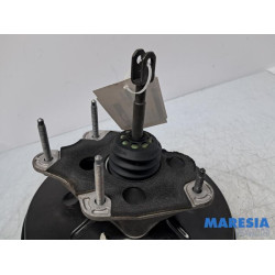 Renault - Captur - Brake servo