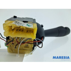 Renault - Captur - Richtungsanzeiger Schalter