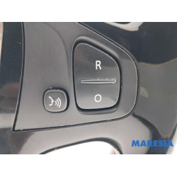 Renault - Captur - Stuurwiel