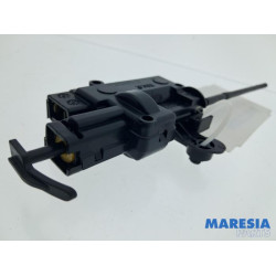 Renault - Captur - Tankklappe Verriegelungsmotor