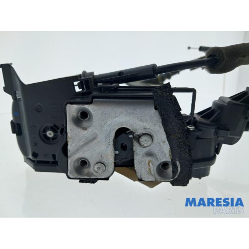 Renault - Captur - Door lock mechanism 4-door, front left
