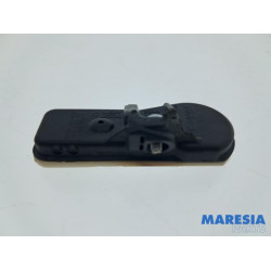 Renault - Captur - Tyre pressure sensor