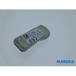 Renault - Captur - Tyre pressure sensor
