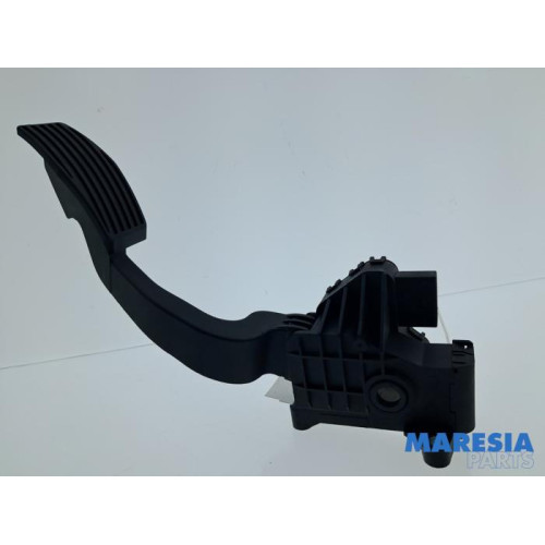 Alfa Romeo - Mito - Accelerator pedal