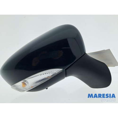 Renault - Captur - Wing mirror, right