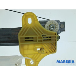 Renault - Captur - Ruitmechaniek 4Deurs rechts-achter