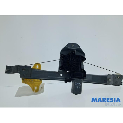 Renault - Captur - Ruitmechaniek 4Deurs rechts-achter